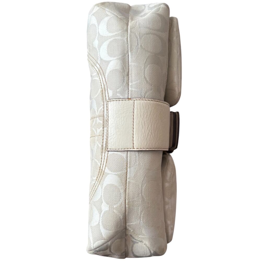 Vintage COACH Soho 6314 White Signature Jacquard Leather Braid Buckle Y2K Flap - Picture 5 of 16